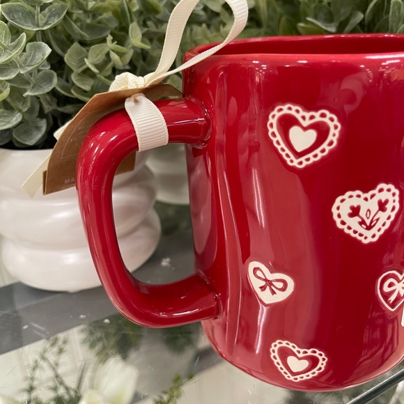 Rae Dunn Valentine’s Day Love Heart Sweetheart Red Ceramic Coffee Mug NWT - Picture 3 of 5